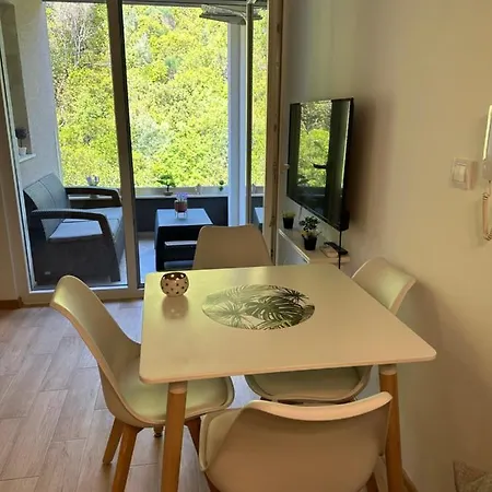 Lueks Stuedyo Apartment